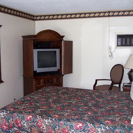 Delta Motel Bay City Extérieur photo
