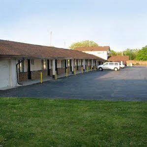 Delta Motel Bay City Extérieur photo