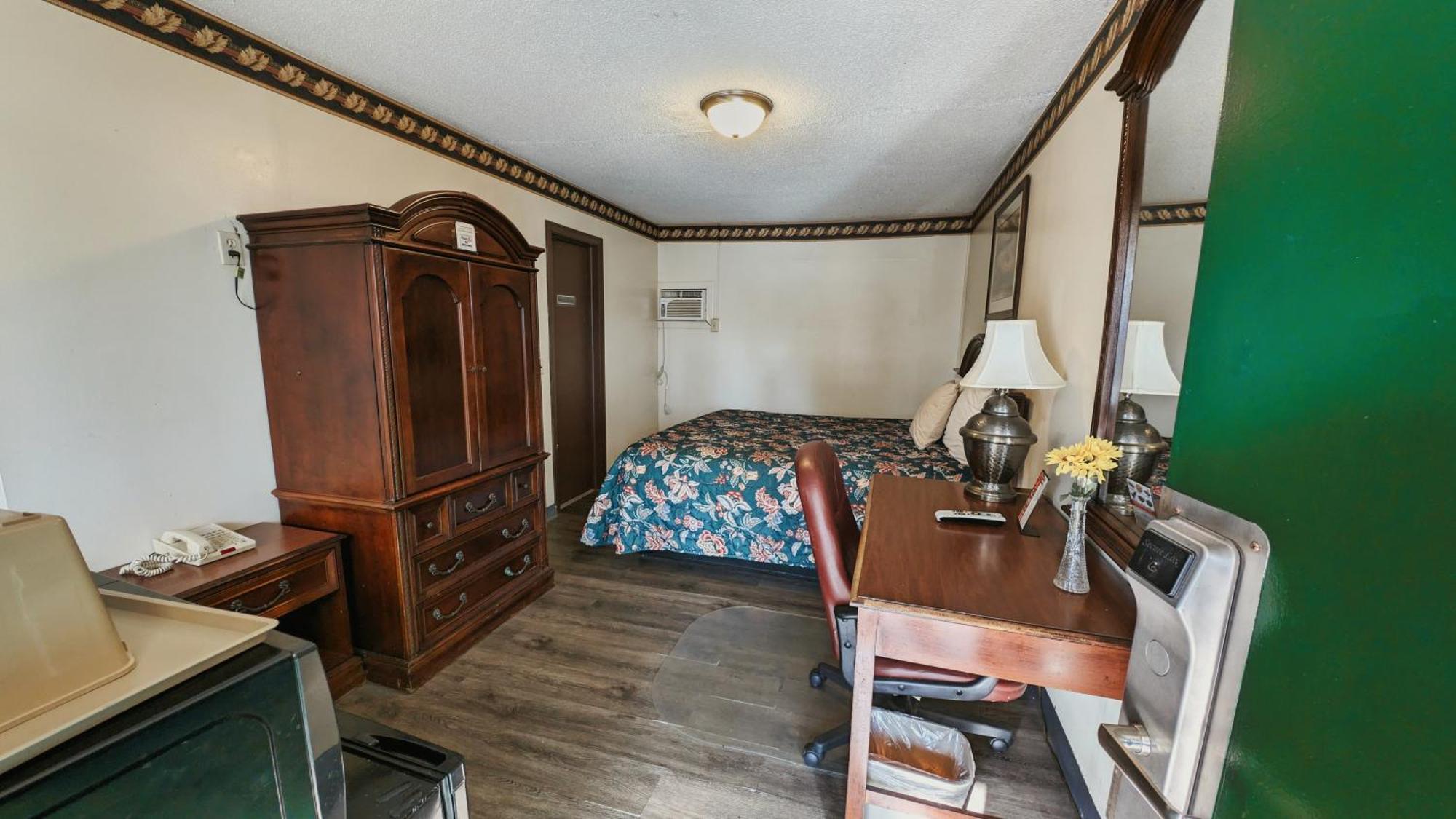 Delta Motel Bay City Extérieur photo