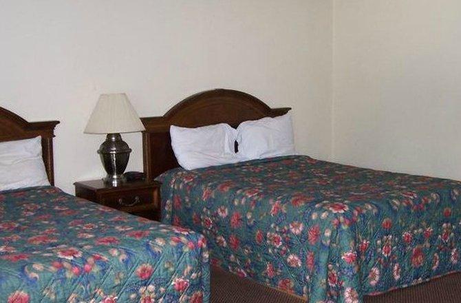 Delta Motel Bay City Extérieur photo