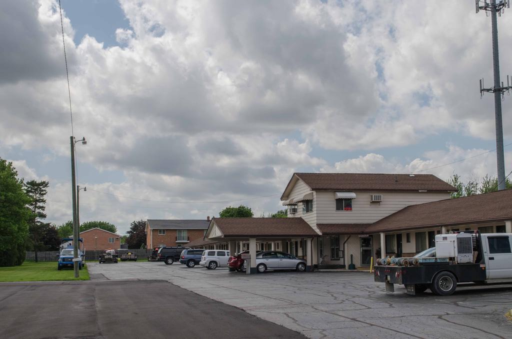 Delta Motel Bay City Extérieur photo